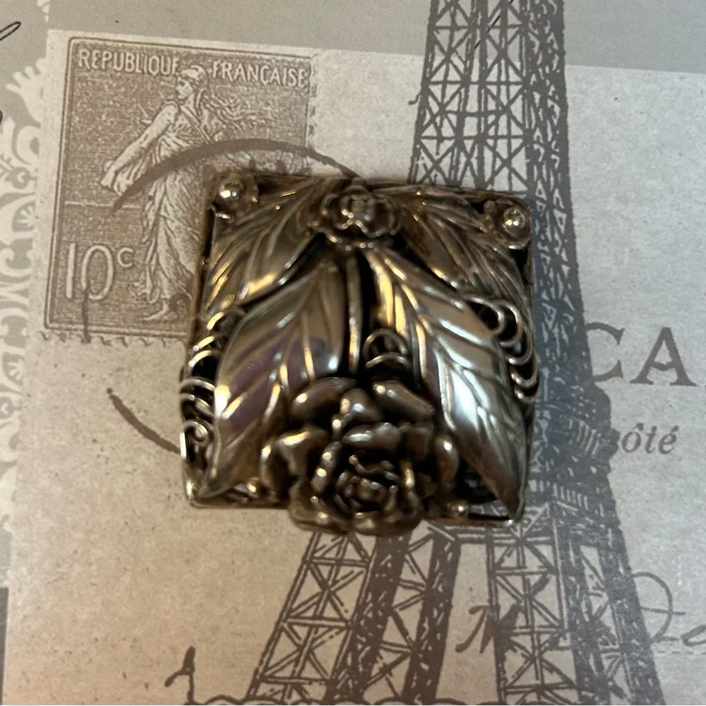 Vintage Sterling Silver wire-work Floral Brooch